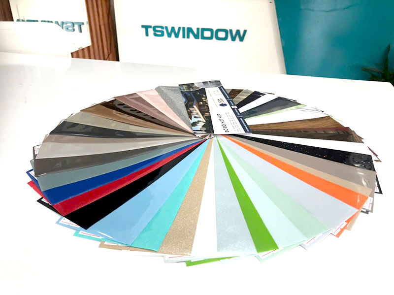 Màu kính của tủ đa dạng 